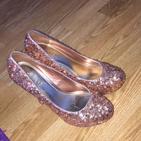 Bakers rose gold sequin high heels - Picture 6 of 10